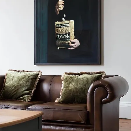 Magnificent Georgian 3-Bedroom Apartment In New Town Edinburgh Exterior photo