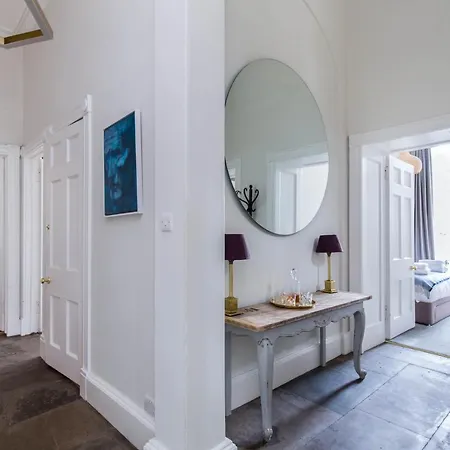 Magnificent Georgian 3-Bedroom Apartment In New Town Edinburgh Exterior photo