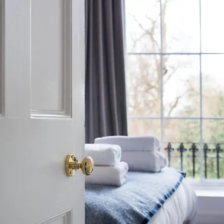 Magnificent Georgian 3-Bedroom Apartment In New Town Edinburgh Exterior photo
